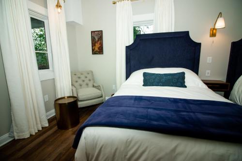 the colonial inn hillsborough