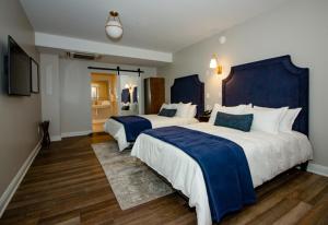 the colonial inn hillsborough