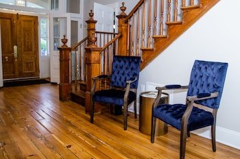 the colonial inn hillsborough