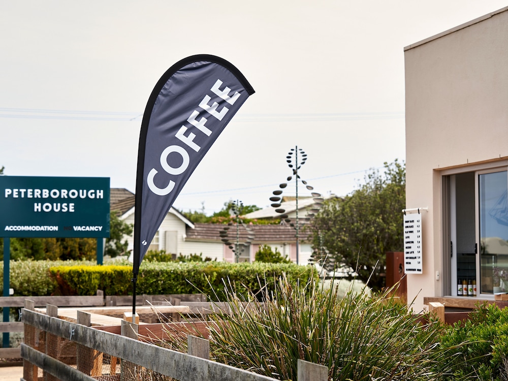 peterborough house and motel