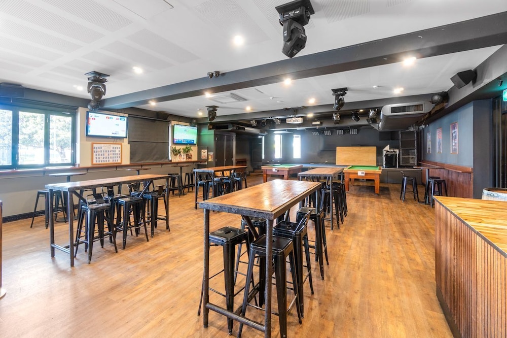 sydney junction hotel