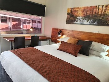 black sheep motel goulburn