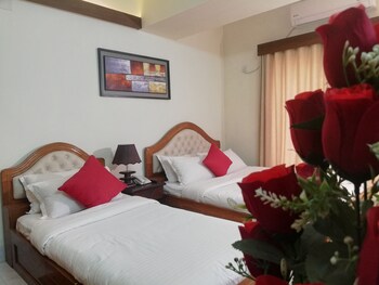 hotel grand circle inn