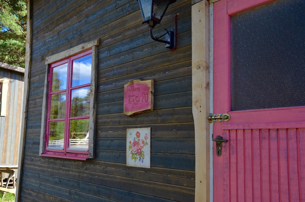 fide aventyrsby and camping