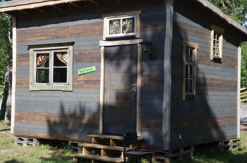 fide aventyrsby and camping