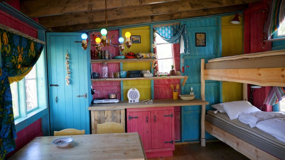 fide aventyrsby and camping