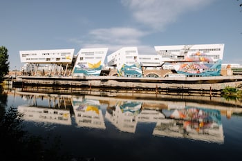urbi urban island