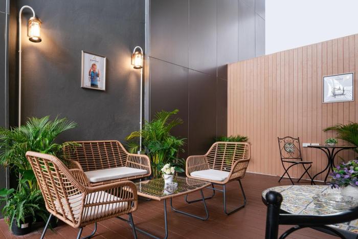 aspira gems center silom