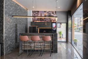 aspira gems center silom