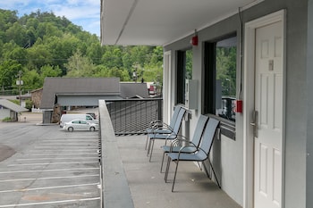 gatlinburg mountain inn