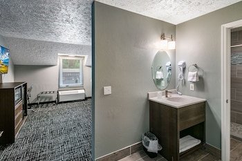 Gatlinburg Mountain Inn,Tennessee>>Gatlinburg,2.5 star