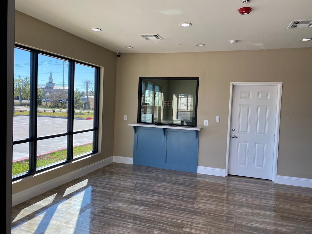 lone star inn dickinson