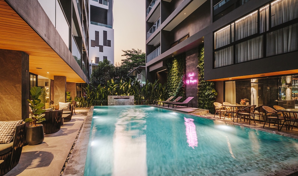 cascade hotel bangkok