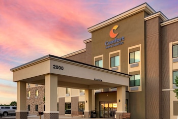 comfort inn and suites