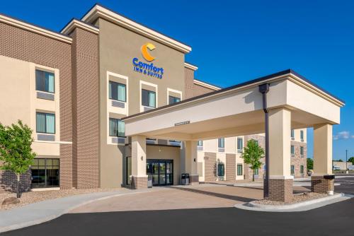 comfort inn and suites