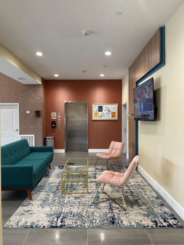 palace inn blue houston east beltway 8