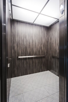 palace inn blue houston east beltway 8