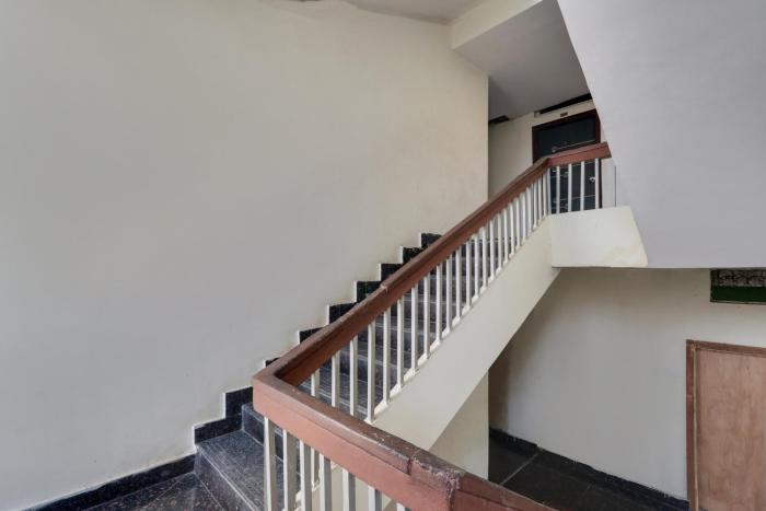 oyo 71906 grand hotel and lodge