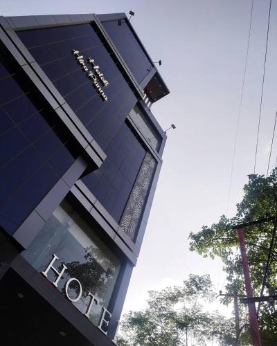 collection o 72303 hotel hira panna