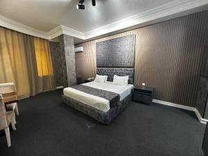 amber hotel