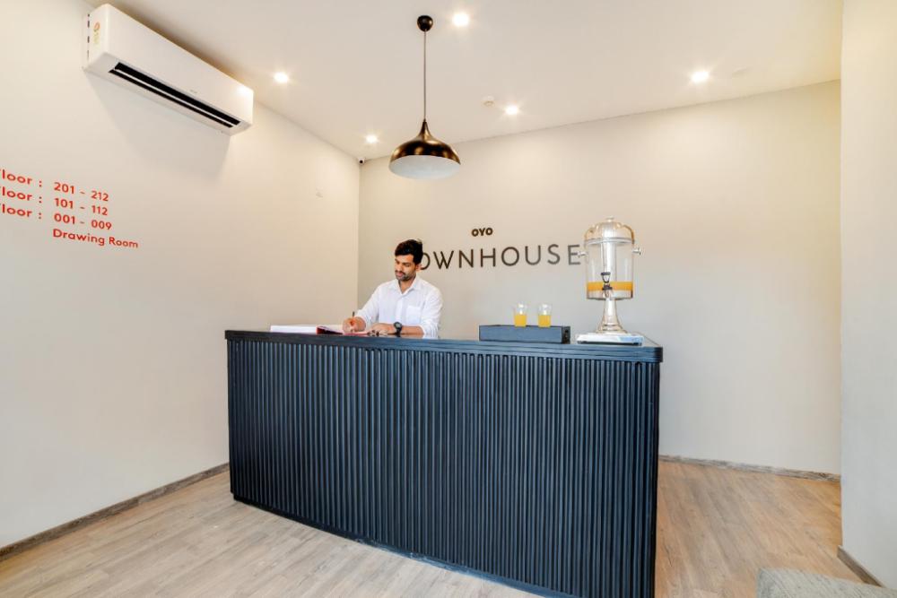 super townhouse hosur main road bommanahalli near gopalan innovation mall