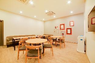 super townhouse hosur main road bommanahalli near gopalan innovation mall