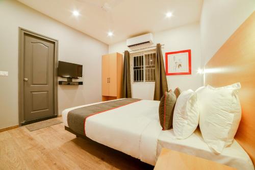 super townhouse hosur main road bommanahalli near gopalan innovation mall