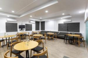 Super Townhouse Habitat New Town Rooms & Party Spaces photo 3
