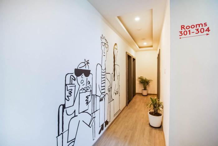 super townhouse lords inn regency