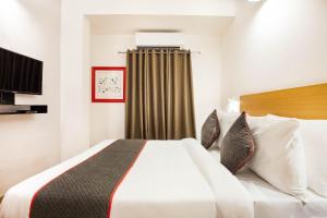 super townhouse lords inn regency