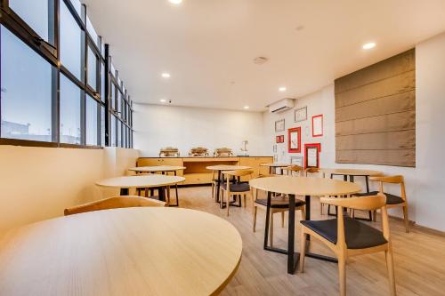 townhouse pipliyahana square