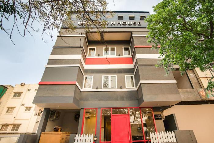 townhouse pipliyahana square