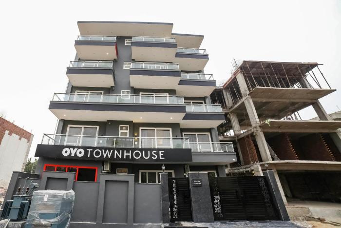 super townhouse sector 46 gurgaon near appu ghar