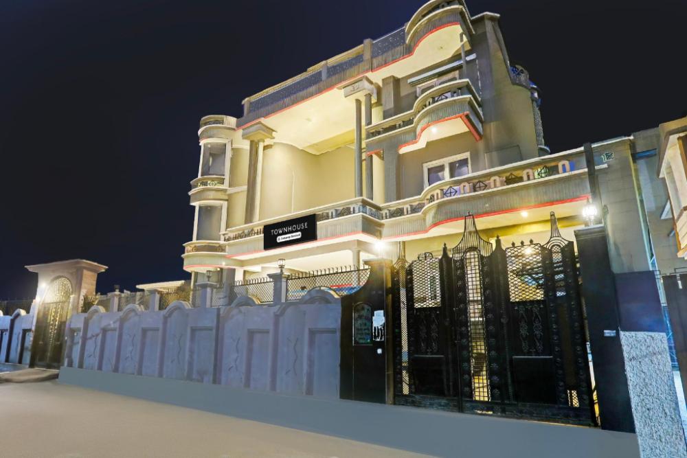 super townhouse vijay khand gomti nagar