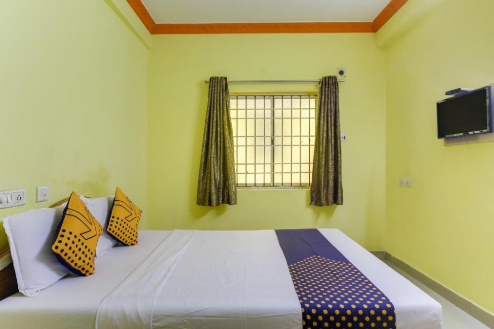 spot on 75475 cn guest house