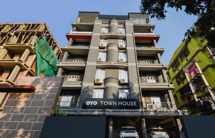 super townhouse vidya vihar