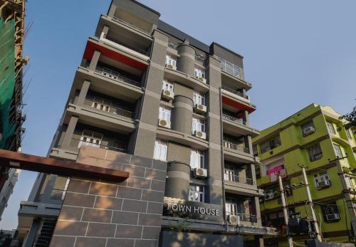 super townhouse vidya vihar