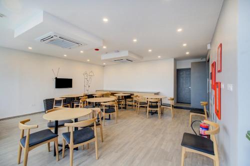 Modern Spacious Room Near Madiwala Lake Btm Layout,,2 star