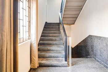 modern spacious room near madiwala lake btm layout