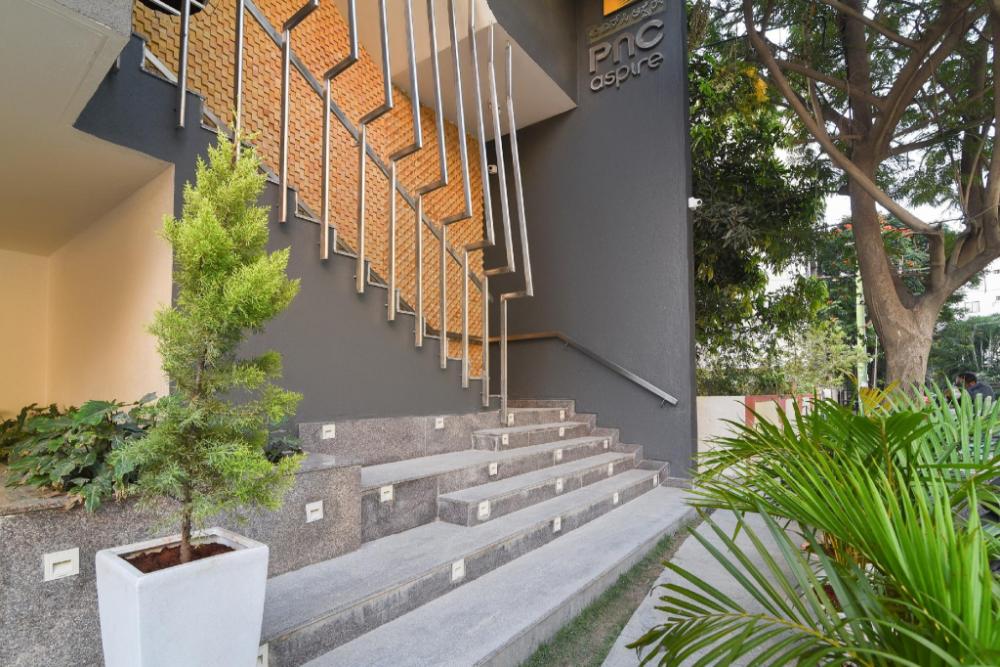 super townhouse spruce hotels bellandur
