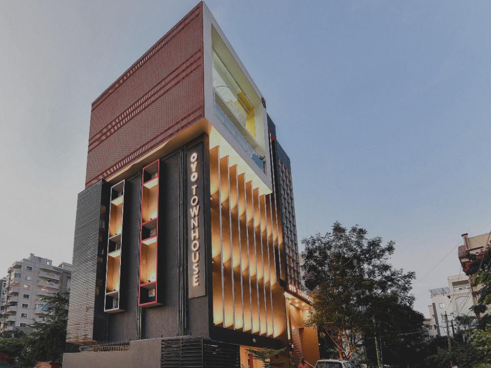 super townhouse spruce hotels bellandur