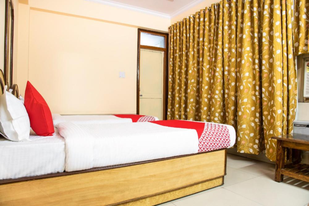 hotel o embassy exhibition rd