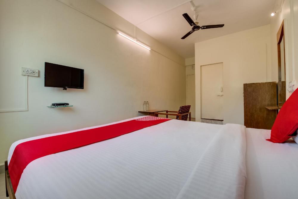 oyo flagship 307 hotel kamini