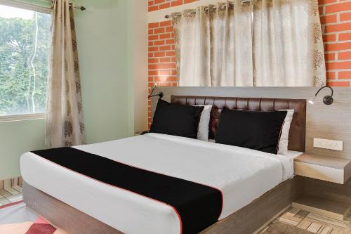 Collection O 42886 Palm Tree Lodge,,3 star