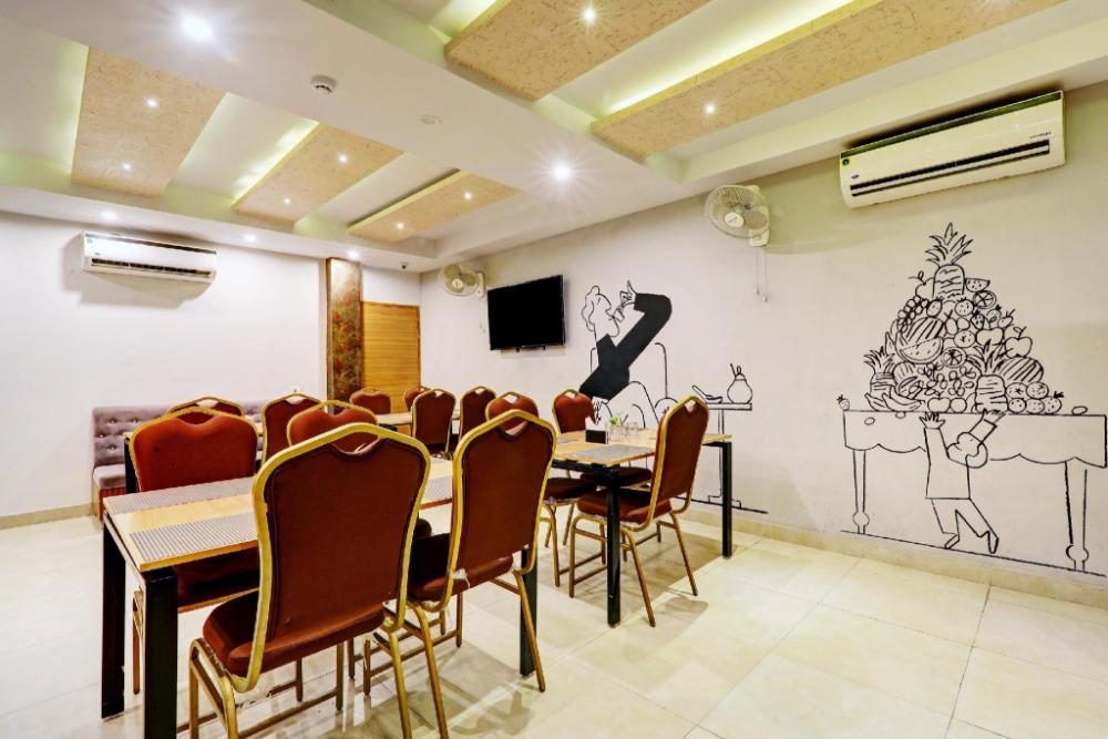 super townhouse oak arvindo park indira nagar formerly rama inn