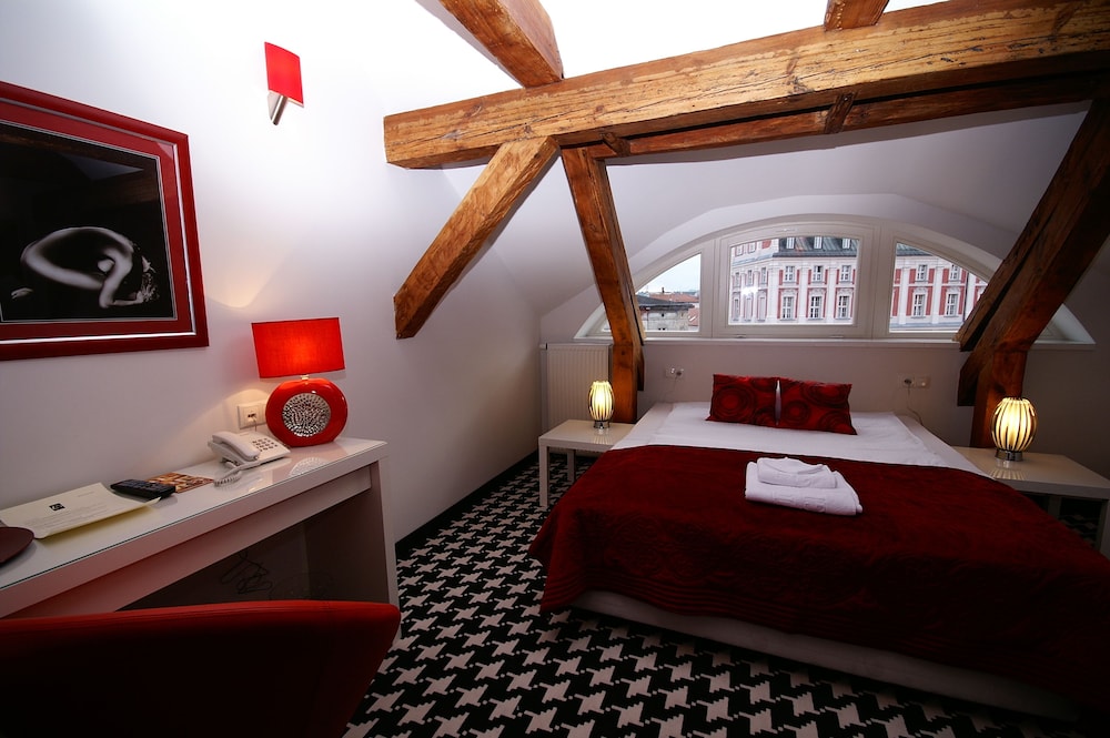 hotel kolegiacki