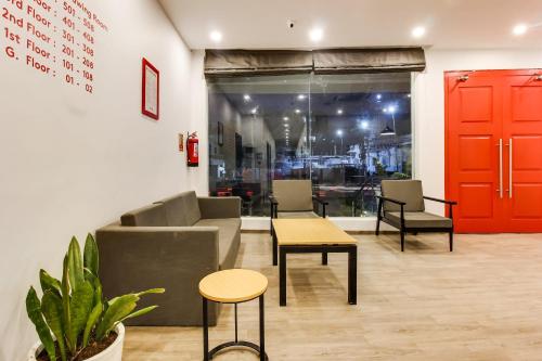 Oyo Townhouse 196 De Alphabet,8,Oyo Townhouse 196 Gudi Malkapur,Hyderabad,3 star