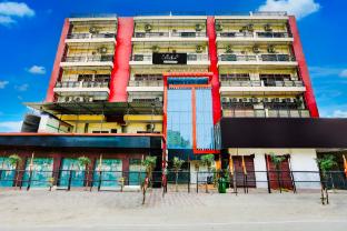 super hotel o hyderabad gate iit bhu