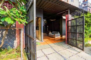 super hotel o hingna road near rachana metro station