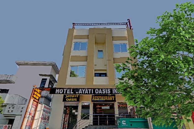 townhouse jayati oasis inn